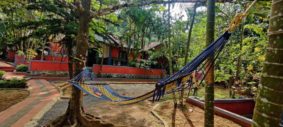 Clay Resort By Bestinn Leisure - Wayanad Padinjarathara Εξωτερικό φωτογραφία